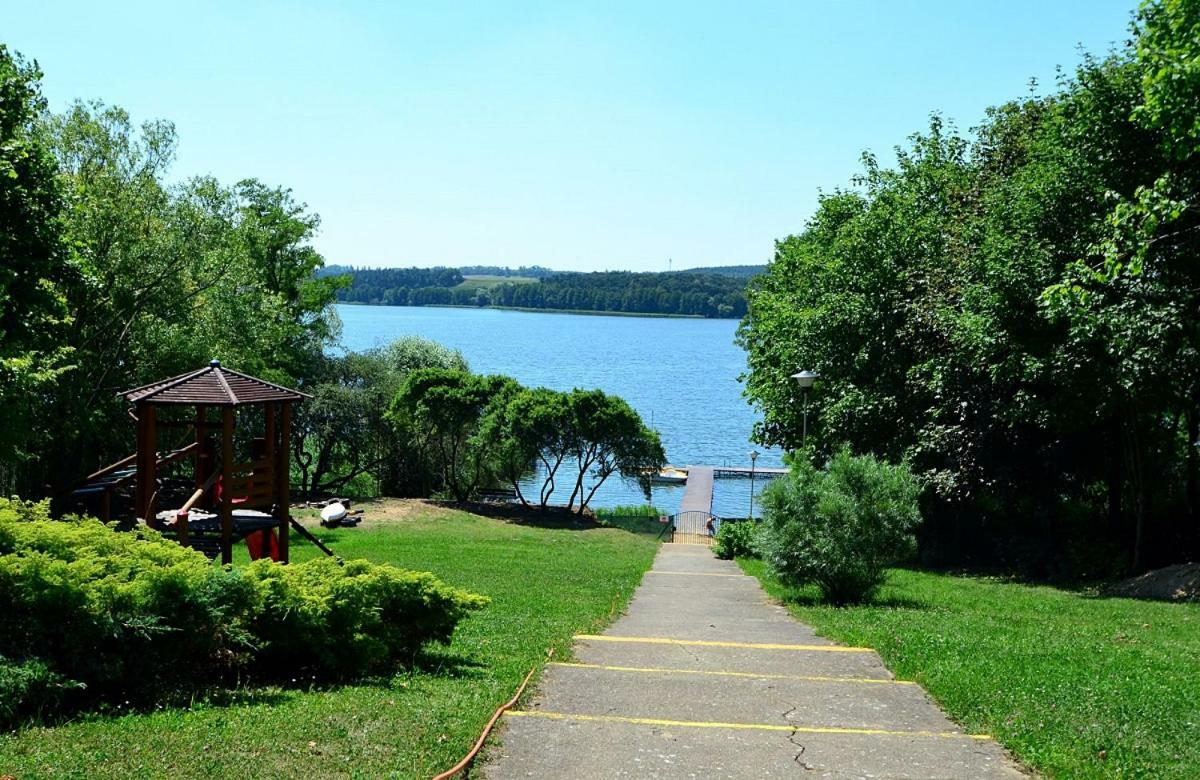 Osrodek Wypoczynkowy Sielawa Vila Chrzypsko Wielkie Exterior foto